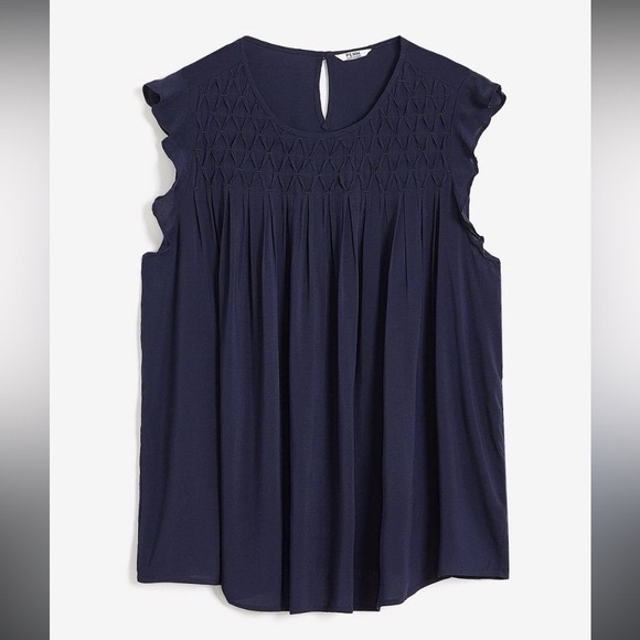 Penningtons Navy Blue Cap Sleeve Lightweight Flowy Tank Top - Picture 1 of 4